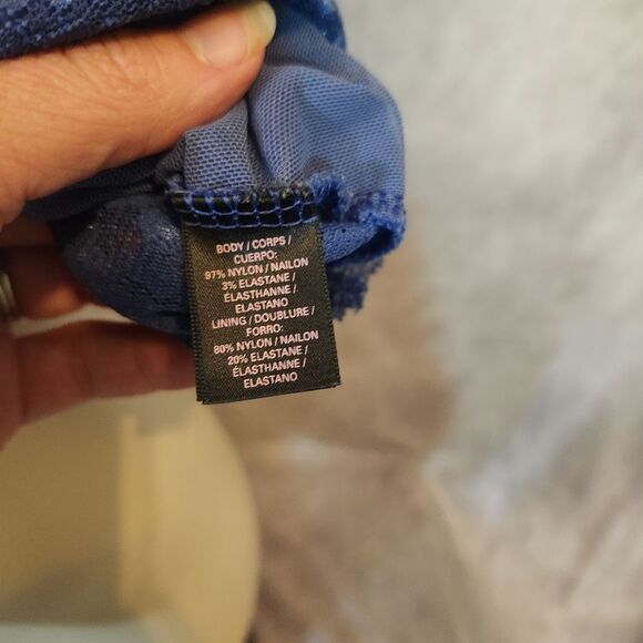 Victoria's Secret Lace Short Sleeve Top in Blue Size Medium‎ - Picture 3 of 5